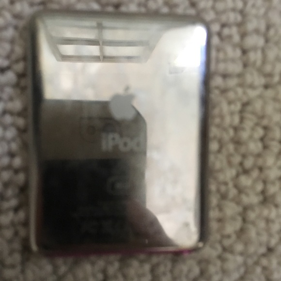 iPod Nano 3Rd Generation 8GB Pink - Picture 3 of 3